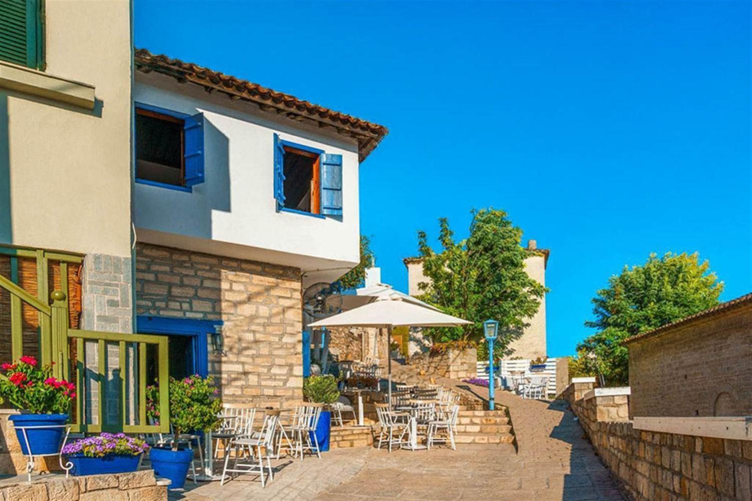 Apartment Afitos Guest House